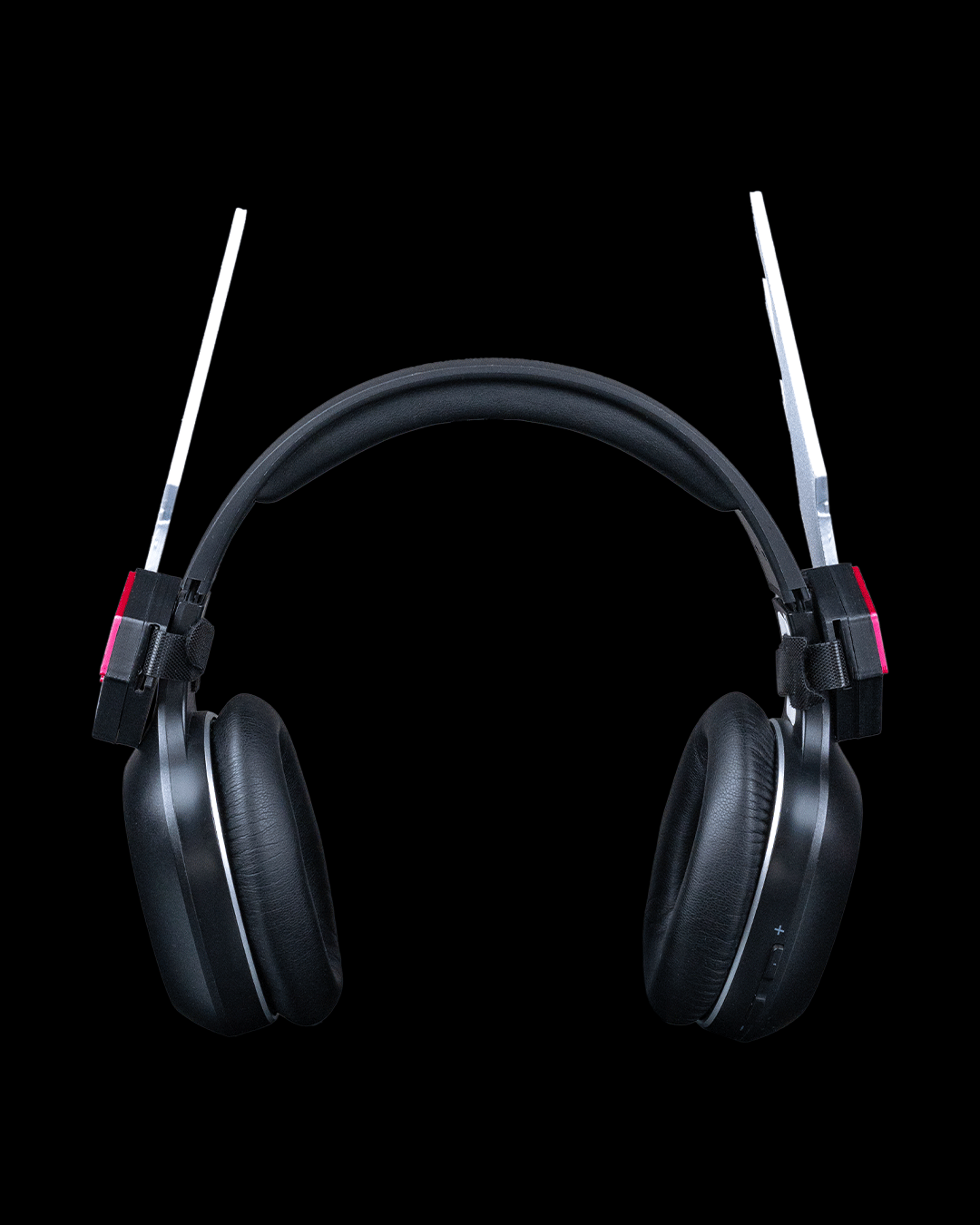 ANGEL 002 – Cyberwing Headphone Attachment