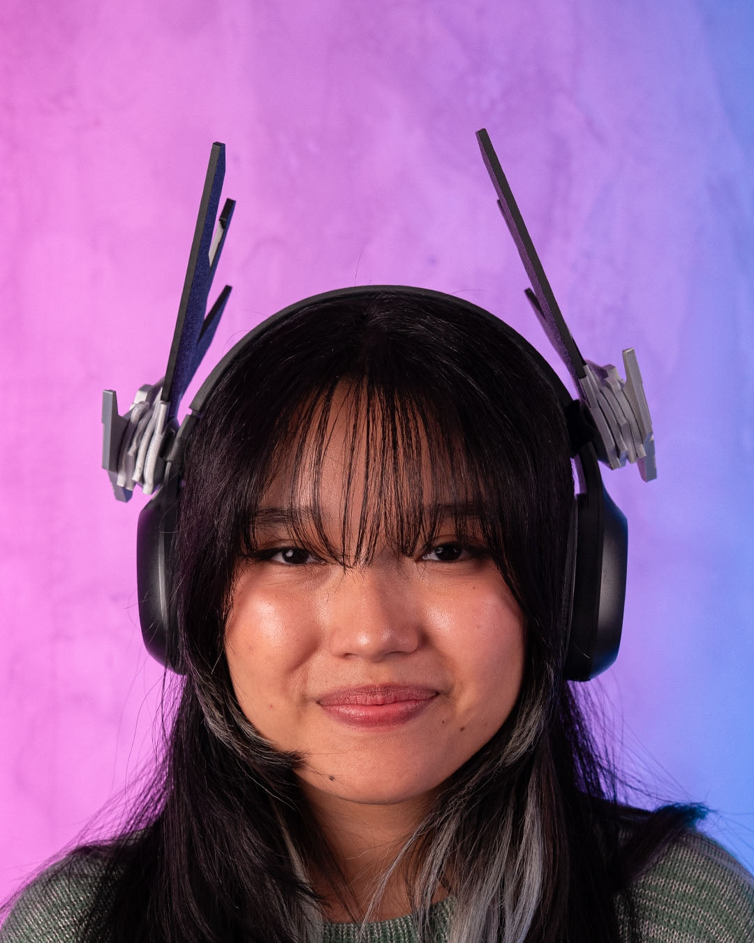 SERAPH 001 – Cyberwing Headphone Attachment