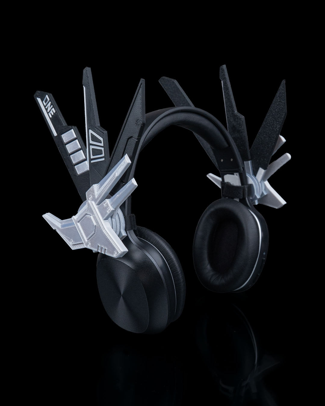 SERAPH 001 – Cyberwing Headphone Attachment