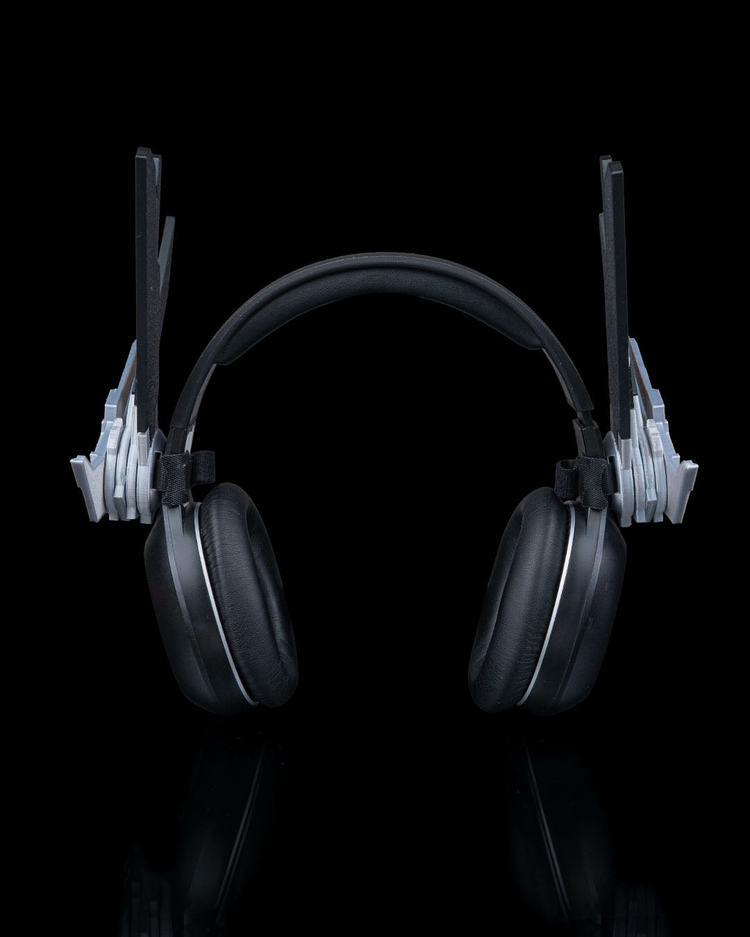 SERAPH 001 – Cyberwing Headphone Attachment